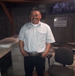 Meet your Posher, Raul